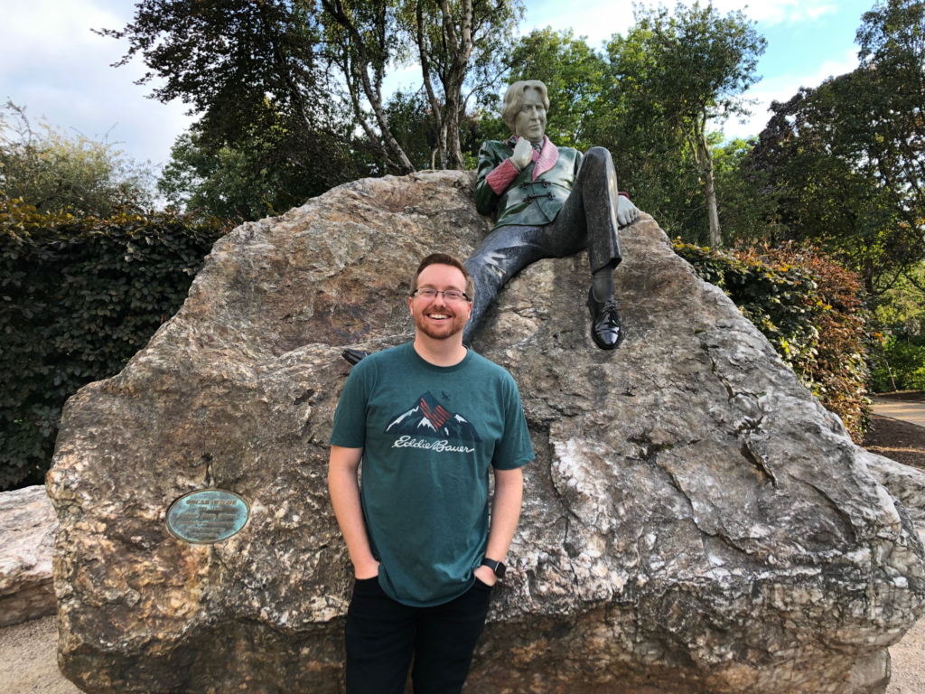 Me posing with a statue of Oscar Wilde in Dublin